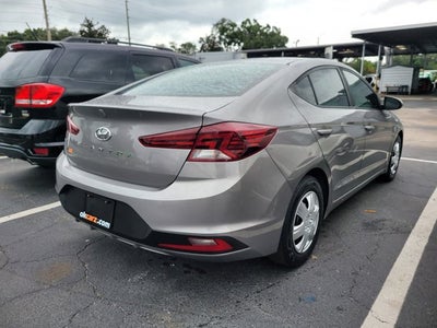 2020 Hyundai Elantra SE
