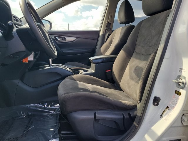 2016 Nissan Rogue Base